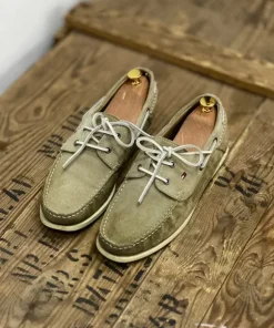 9393 buty Tommy Hilfiger / zamszowe / rozmiar 42