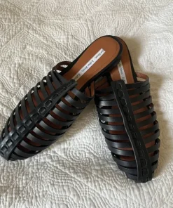 & Other Stories Strappy fisherman Mules Sandals Black leather