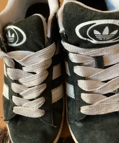 2 par Adidas sneakers Campus