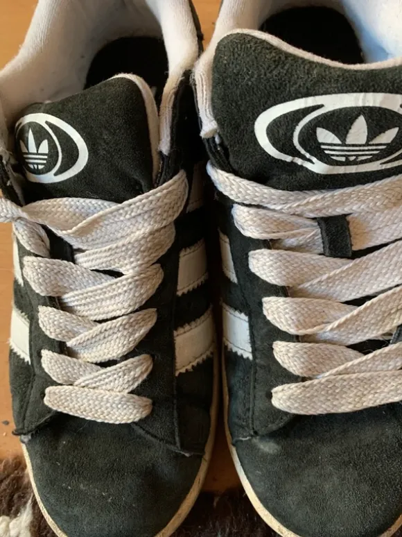 2 par Adidas sneakers Campus