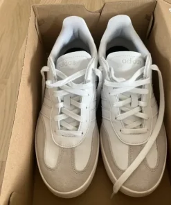 Adidas - barreda Sneakers