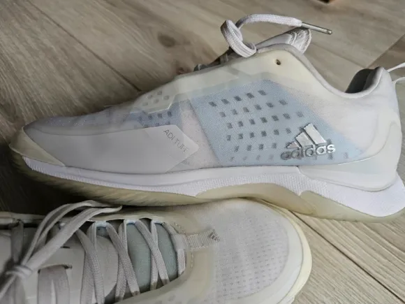 Adidas Avacourt W rozmiar 42 2/3