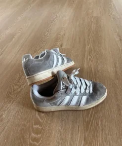 Adidas campus