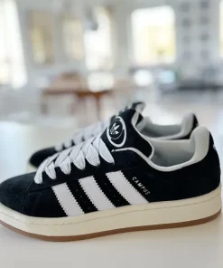 Adidas campus