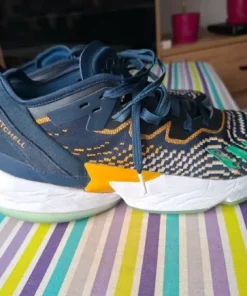 Adidas D.O.N Issue 4 46 (29,5)