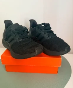 Adidas dziecięce czarne sneakersy sportowe roz. 31,5