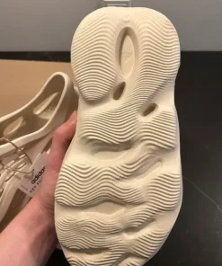 Adidas Foam RNR