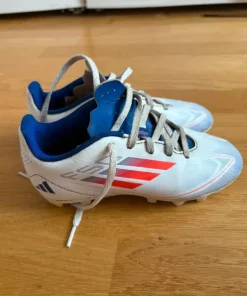 Adidas fotbollsskor 31