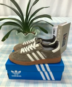 Adidas Handball Special size 40