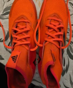 Adidas indendørssko, str 42,2/3