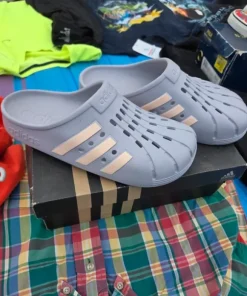 Adidas klapki nowe długość.wkladki 25-25.5 cm