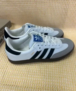 Adidas Samba OG 40