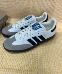 Adidas Samba OG 40