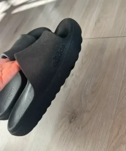 Adidas sandaler