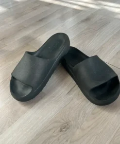 Adidas sandaler