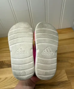 Adidas sandaler stl 28