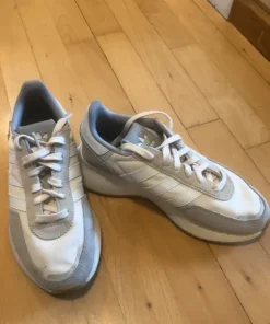 Adidas sko