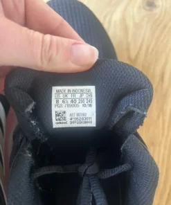 Adidas sko str. 40