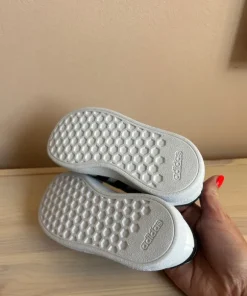 Adidas skor
