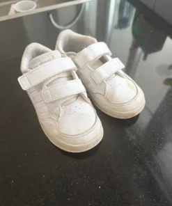 Adidas skor