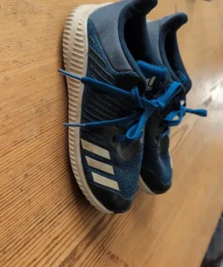 Adidas skor