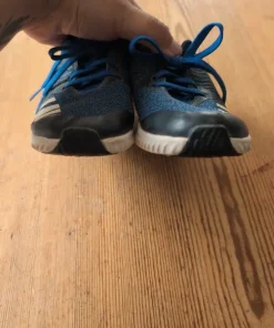 Adidas skor