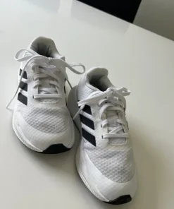 Adidas skor 31