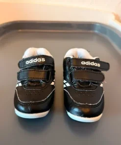 Adidas sneakers 20
