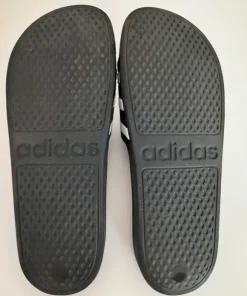 Adidas tofflor strl 44/45