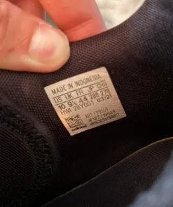 Adidas Trainers/Sneakers