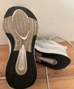 Adidas träningsskor