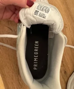 Adidas träningsskor