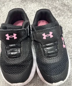 Adidaski Under Armour r.23.5. Mega wygodne!