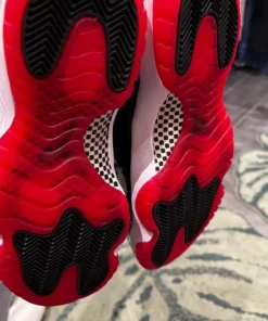 Air Jordan 11 ”Bred”