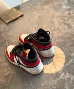 Air Jordan 1 Mid