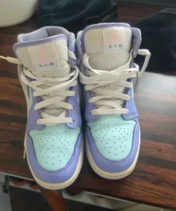 Air jordan 1 mid aqua