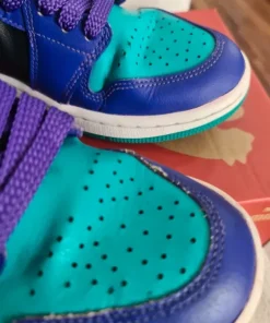 Air Jordan 1 Mid Black Grape