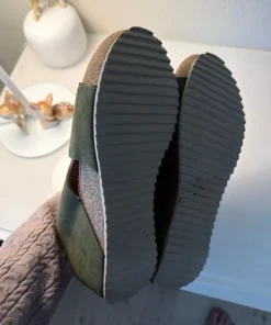 Army ruskind sandal
