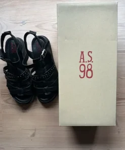 A.S.98 svarta sandaler stl 37