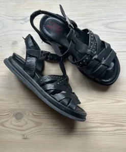 A.S.98 svarta sandaler stl 37