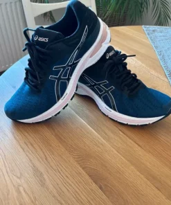 Asics Gel Pursue buty do biegania, super stan!