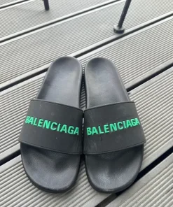 Balenciaga klipklapper