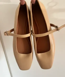Ballerinasko næsten nye