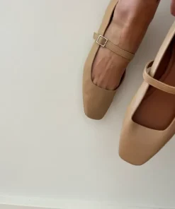 Ballerinasko næsten nye