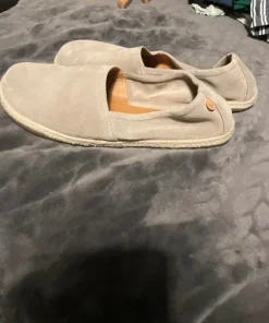 Barefoot espadrillos