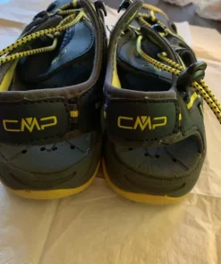 Barns sandaler från CMP