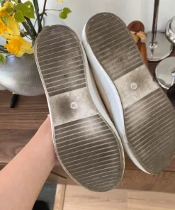 Beiga skor slip-in från H&M storlek 38
