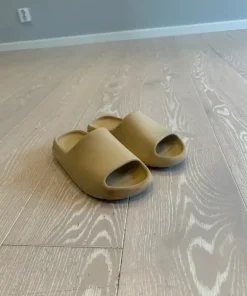 Beige Yeezy slides
