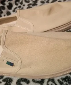 Beżowe espadryle nie używane