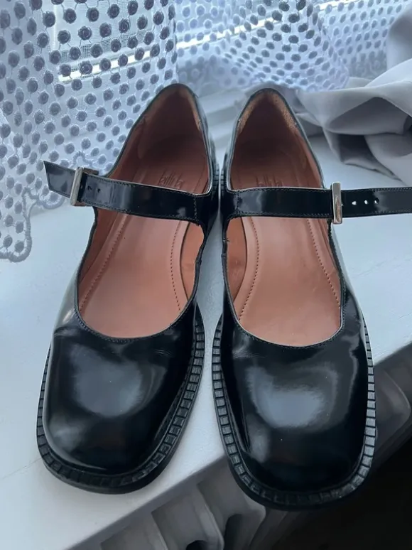 Billi bi mary janes